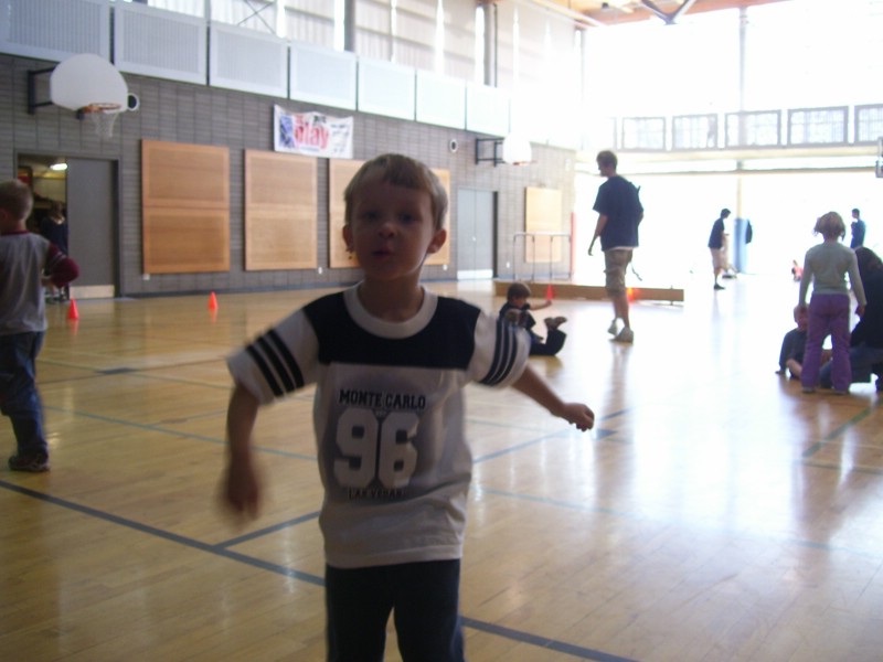 Floor Hockey 23.jpg